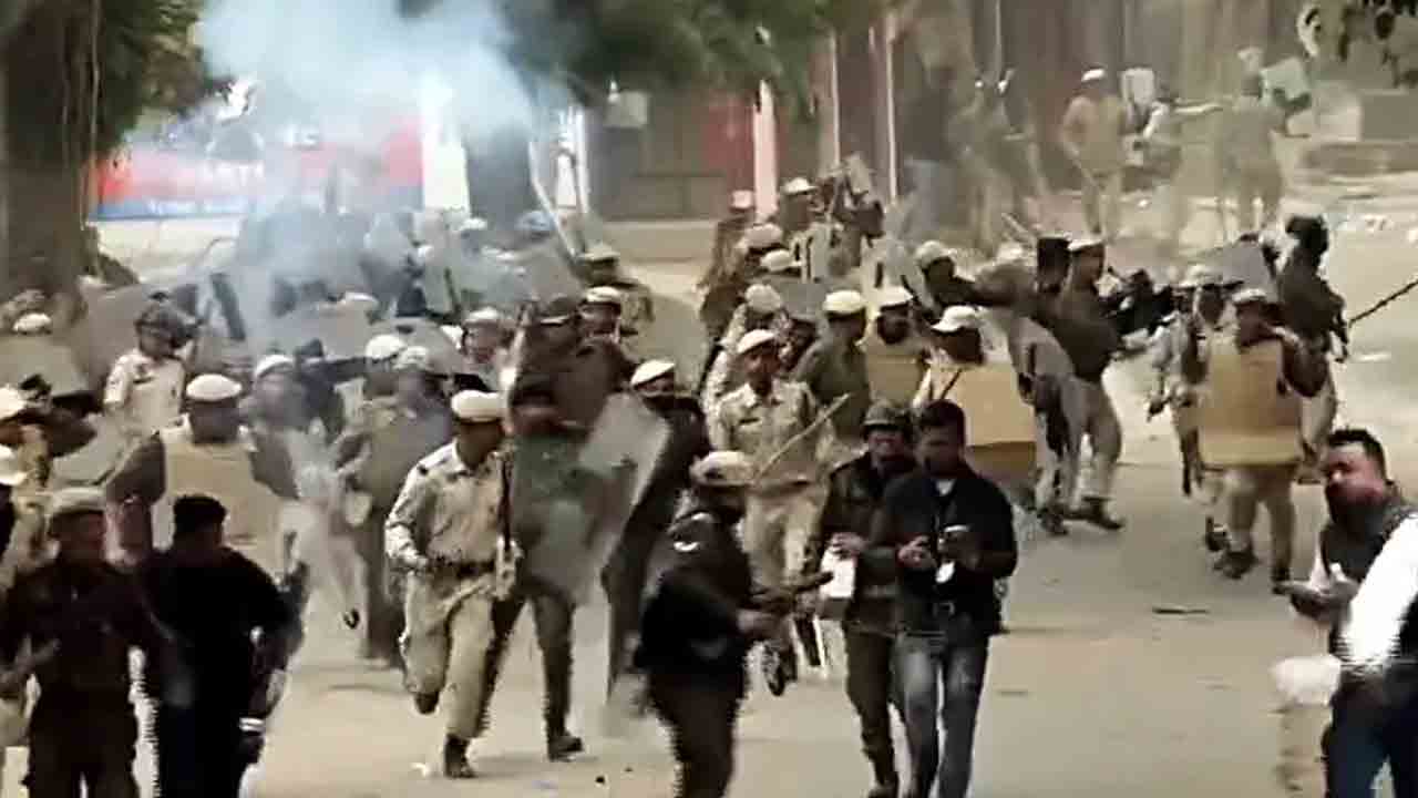 అస్సాంలో చెలరేగిన హింస.. ఇద్దరి మృతి.. 34 మందికి గాయాలు