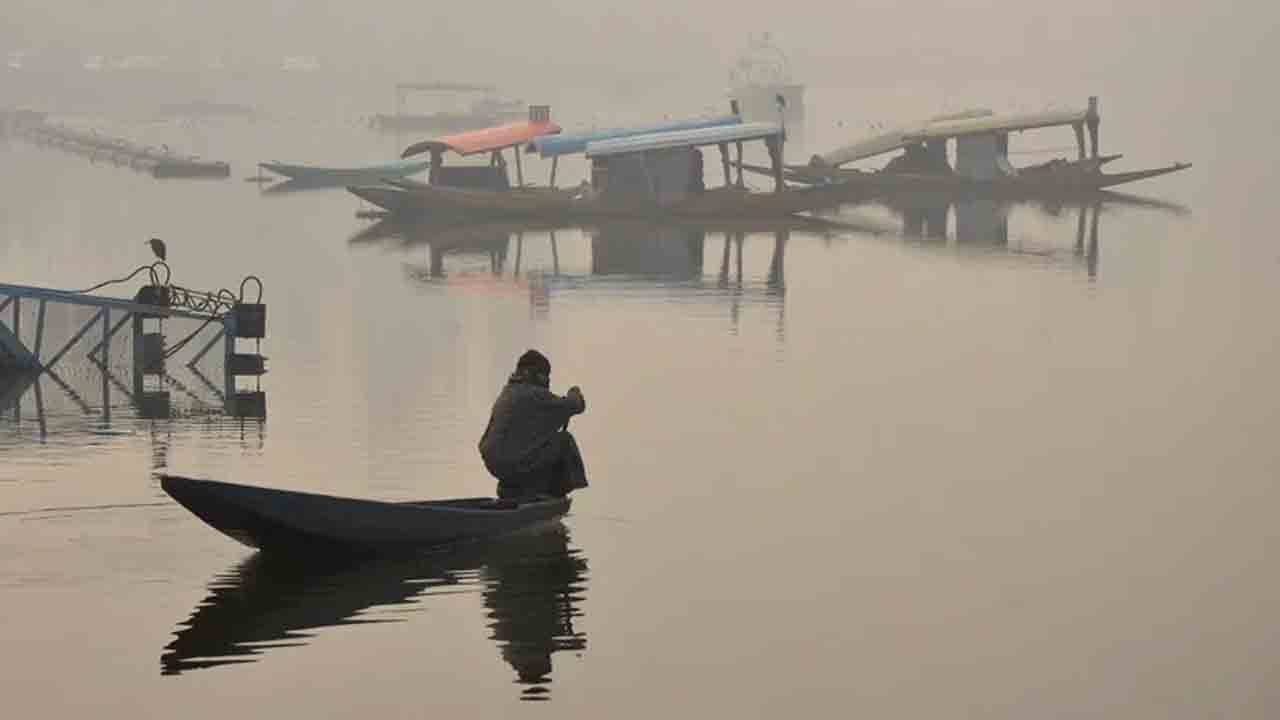 Jammu Kashmir | చలి గుప్పిట్లో అందాల కశ్మీర్‌.. మైనస్‌ డిగ్రీలకు పడిపోయిన ఉష్ణోగ్రతలు