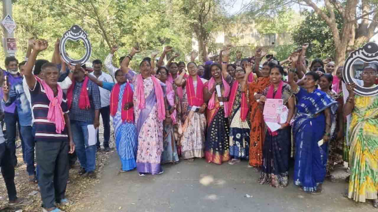 BRS Supporters | పంచాయతీ ఎన్నికల్లో బీఆర్ఎస్ బలపరిచిన అభ్యర్థులను భారీ మెజార్టీతో గెలిపించాలి