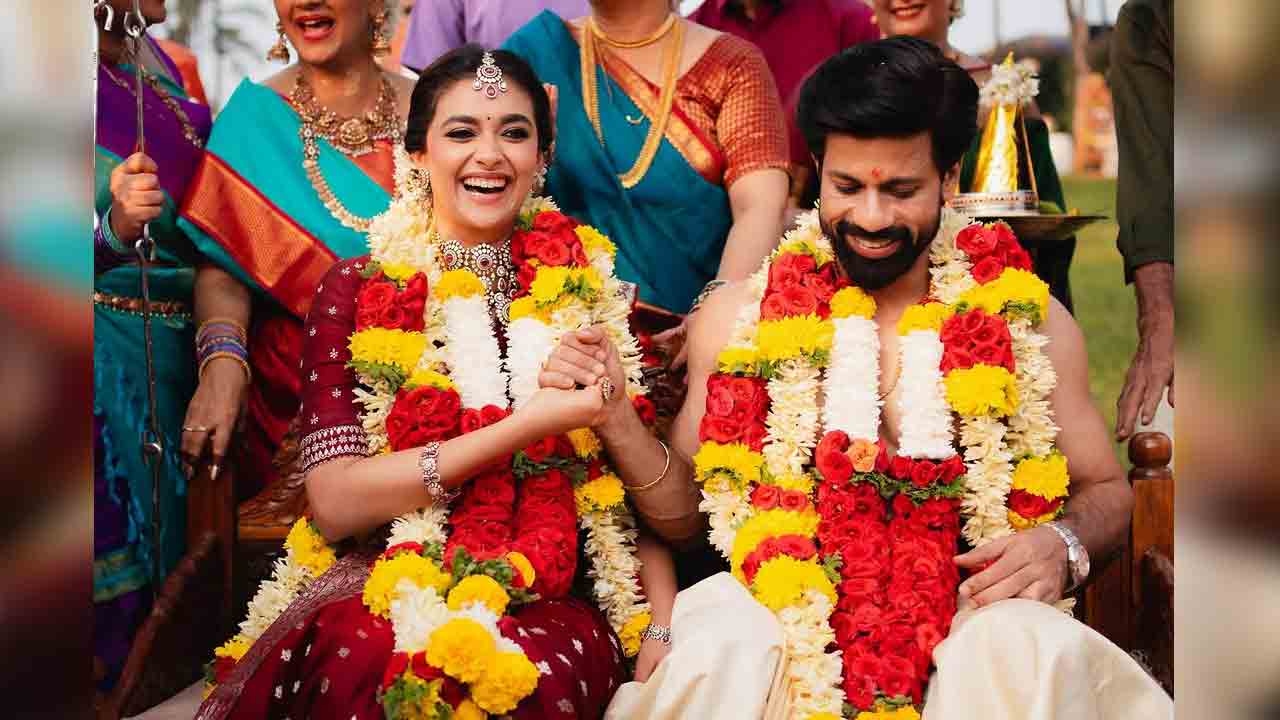 Keerthy Suresh | తొలి వివాహ వార్షికోత్సవం.. స్పెషల్‌ వీడియోను పంచుకున్న న‌టి కీర్తి సురేశ్‌