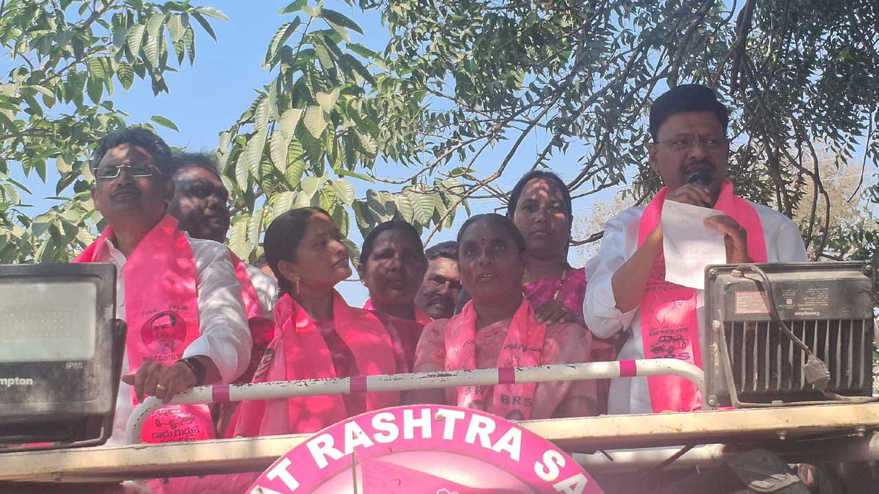 కాంగ్రెసోళ్లవి పిట్టలదొర మాటలు