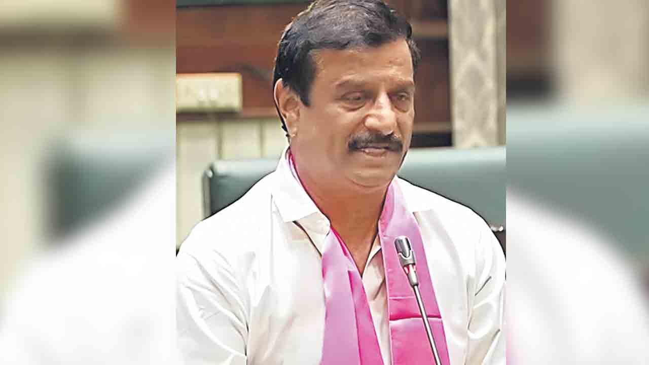 యూరియా సరఫరాలో సర్కారు విఫలం