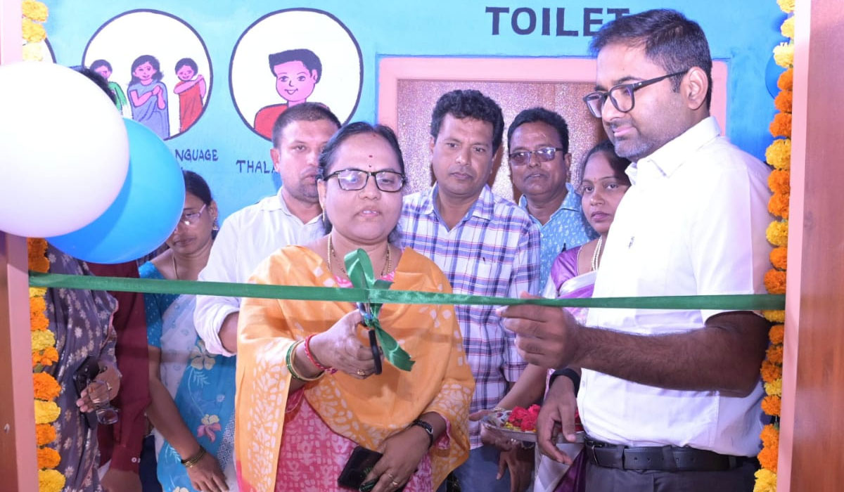 Collector Koya Sri Harsha | భవిత సెంటర్ కు దివ్యాంగ విద్యార్థులు రెగ్యులర్ గా హాజరు కావాలి.. పెద్దపల్లి కలెక్టర్ కోయ శ్రీ హర్ష