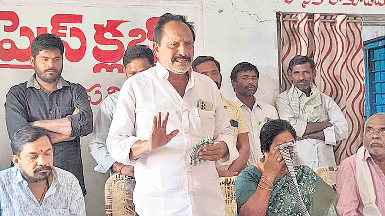 ఇల్లెందు కాంగ్రెస్‌ నేత దళ్‌సింగ్‌ రాజీనామా