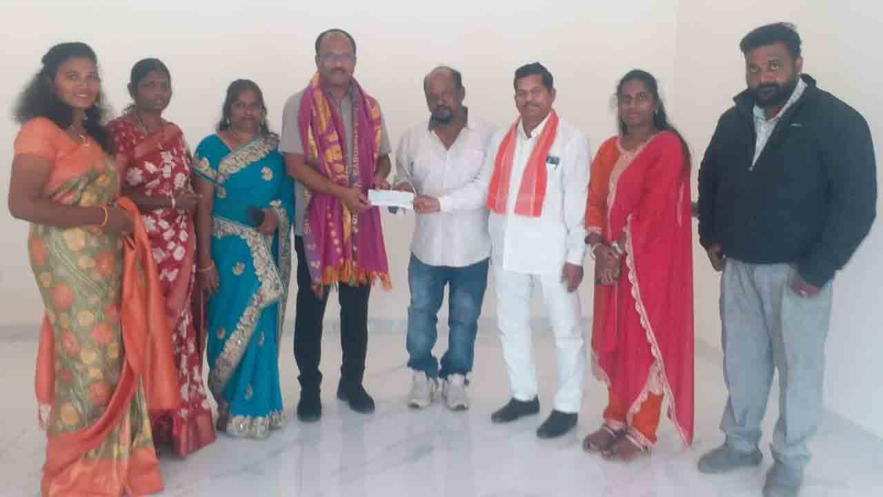 Former MLA Pension | సావిత్రిబాయి ఫూలే జయంతికి ఏడాది పెన్షన్‌ను విరాళంగా ప్రకటించిన మాజీ ఎమ్మెల్యే