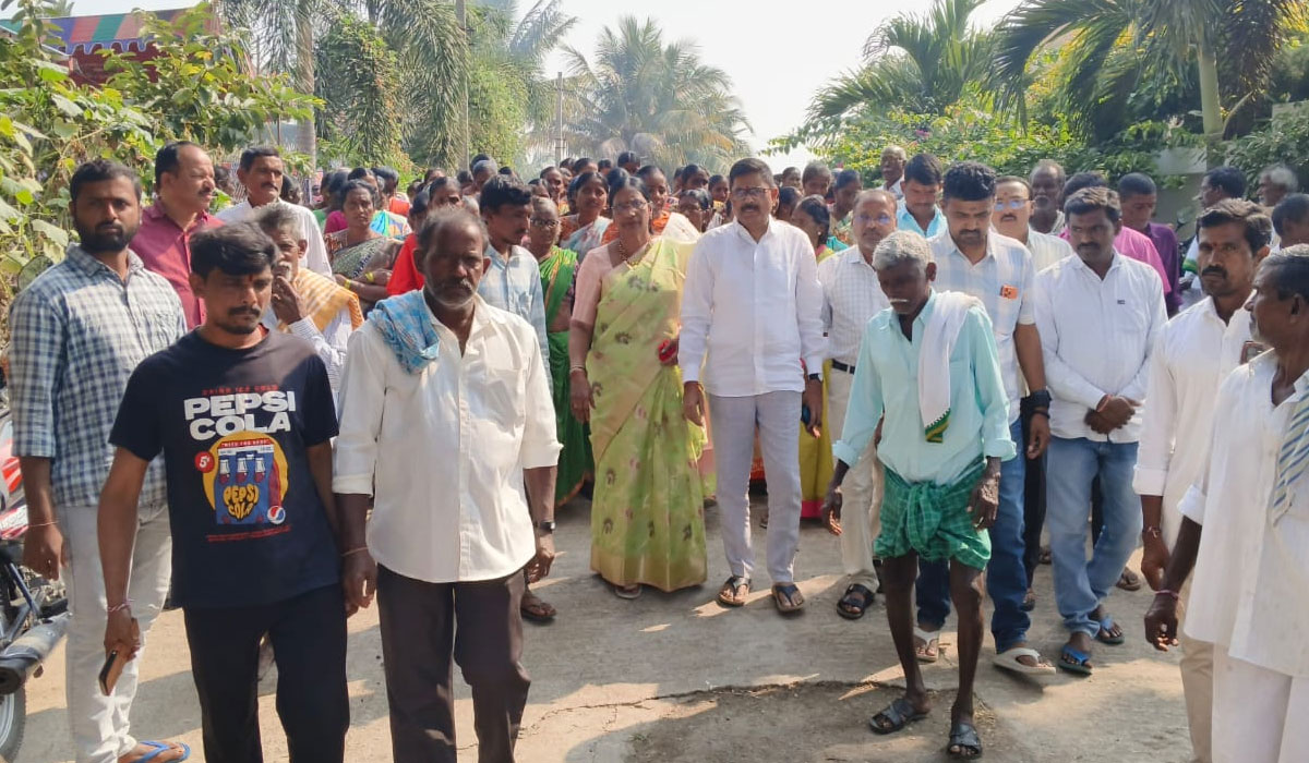 Nomination | మంచరామిలో రిటైర్డ్ ఐపీఎస్ సతీమణి సర్పంచ్‌ అభ్యర్థిగా నామినేషన్ దాఖలు