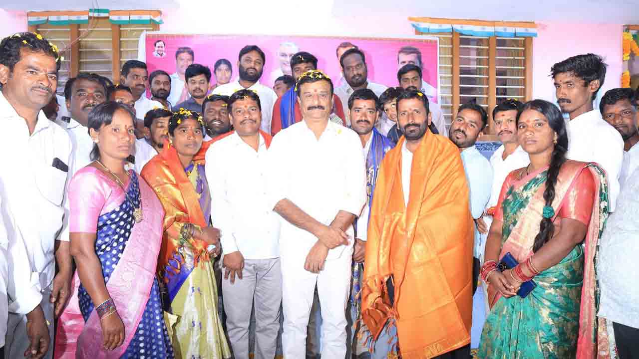 MLA Kotha Prabhakar Reddy | కేసీఆర్ హయాంలోనే గ్రామీణ‌ వికాసం.. గ్రామాభివృద్ధి కోసం సమిష్టిగా కృషి చేద్దాం : ఎమ్మెల్యే కొత్త ప్రభాకర్ రెడ్డి