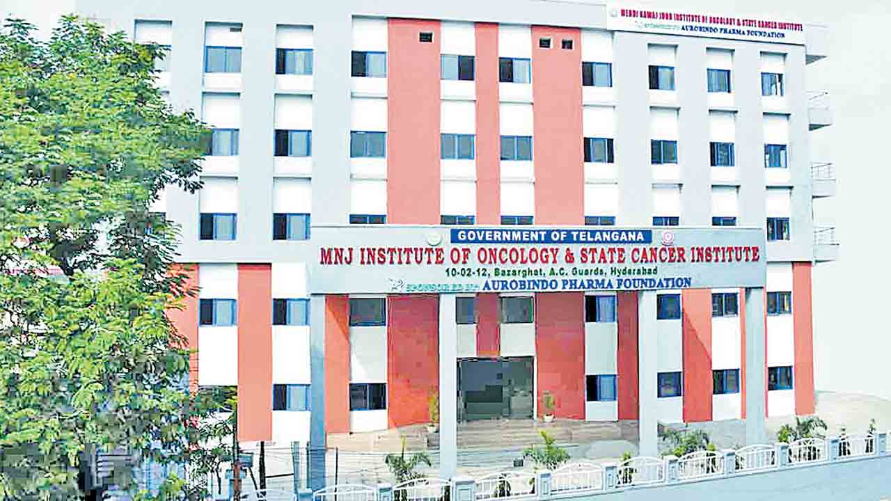 క్యాన్సర్‌ రోగులకు కాంగ్రెస్‌ శాపం.. ఎంఎన్‌జే హాస్పిటల్‌కు నిర్లక్ష్యపు జబ్బు
