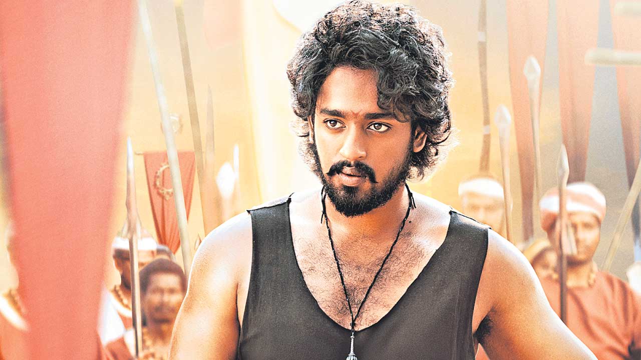 ఒకరోజు ఆలస్యంగా మోగ్లీ