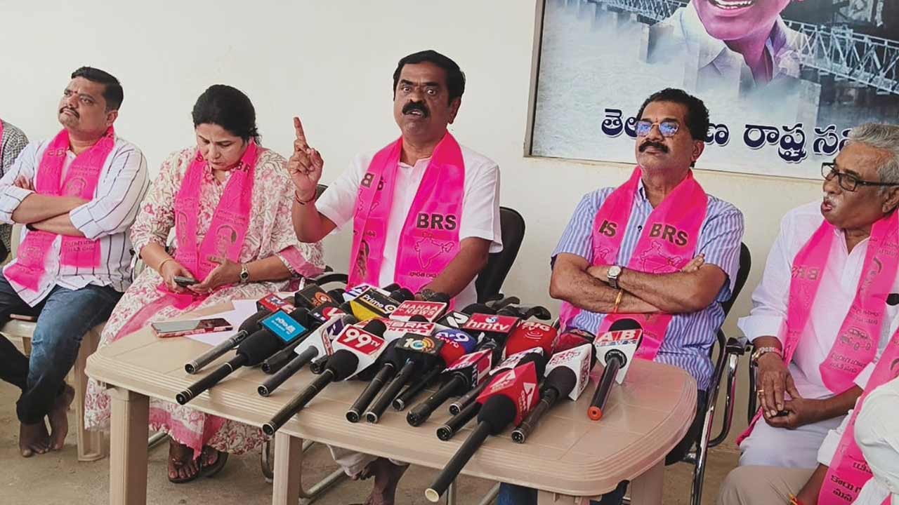 ఏం సాధించారని విజయోత్సవ సభ