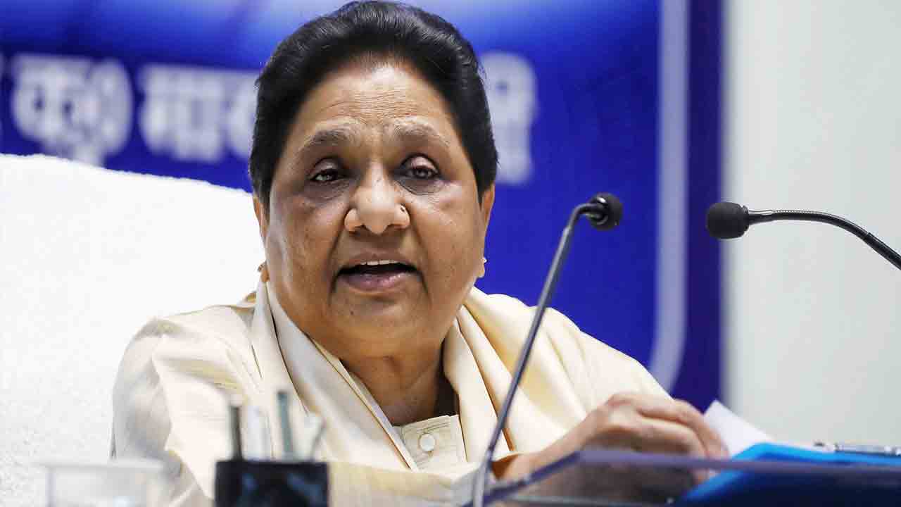 Mayawati | ‘అది దురదృష్టకర ఘటన.. సారీ చెప్పిండి’.. హిజాబ్‌ అంశంపై బీహార్‌ సీఎంకు మాయవతి సలహా