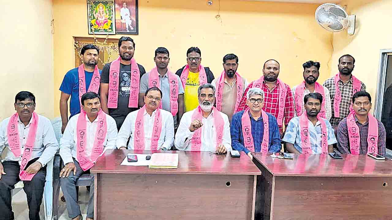 మెడికల్‌ బోర్డు తీరుపై దశలవారీ ఆందోళనలు