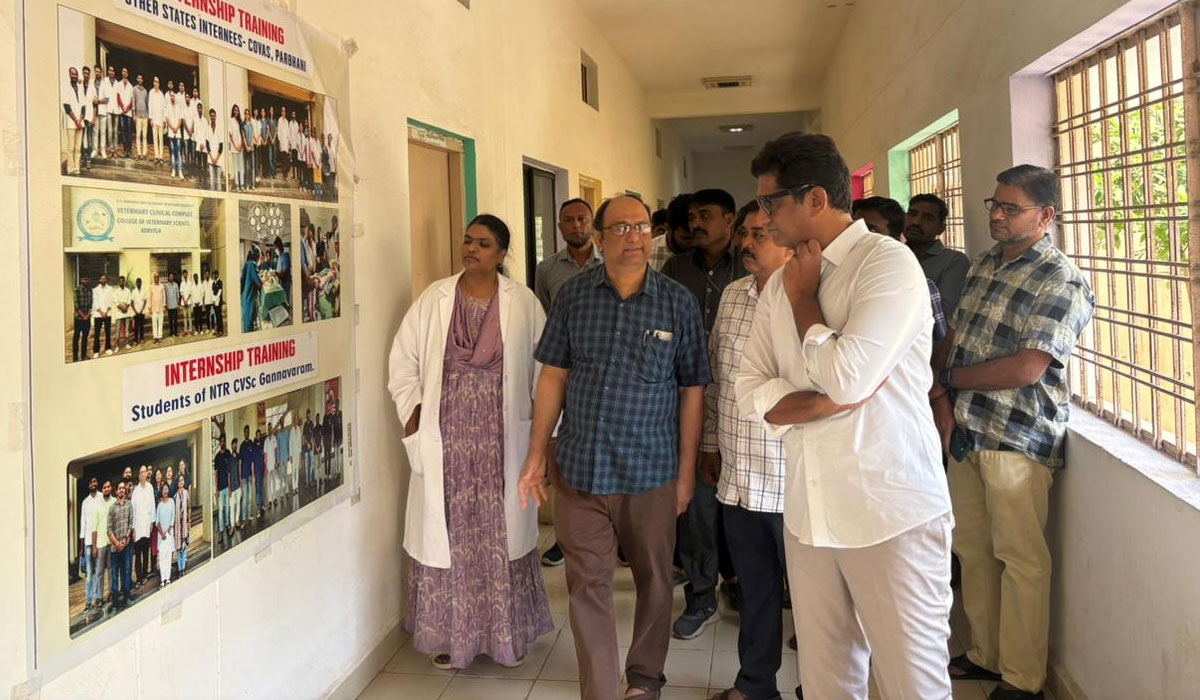 MLA Dr. Kalvakuntla Sanjay | పశు వైద్య కళాశాలలో మౌలిక సదుపాయాల కల్పనకు కృషి చేస్తా.. కోరుట్ల ఎమ్మెల్యే డాక్టర్ కల్వకుంట్ల సంజయ్