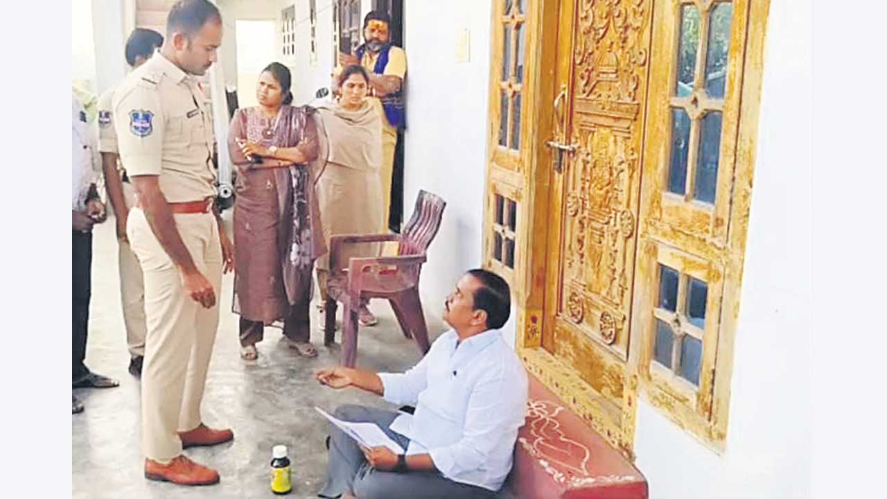 నేను చస్తే ఎక్సైజ్‌ అధికారులదే బాధ్యత!