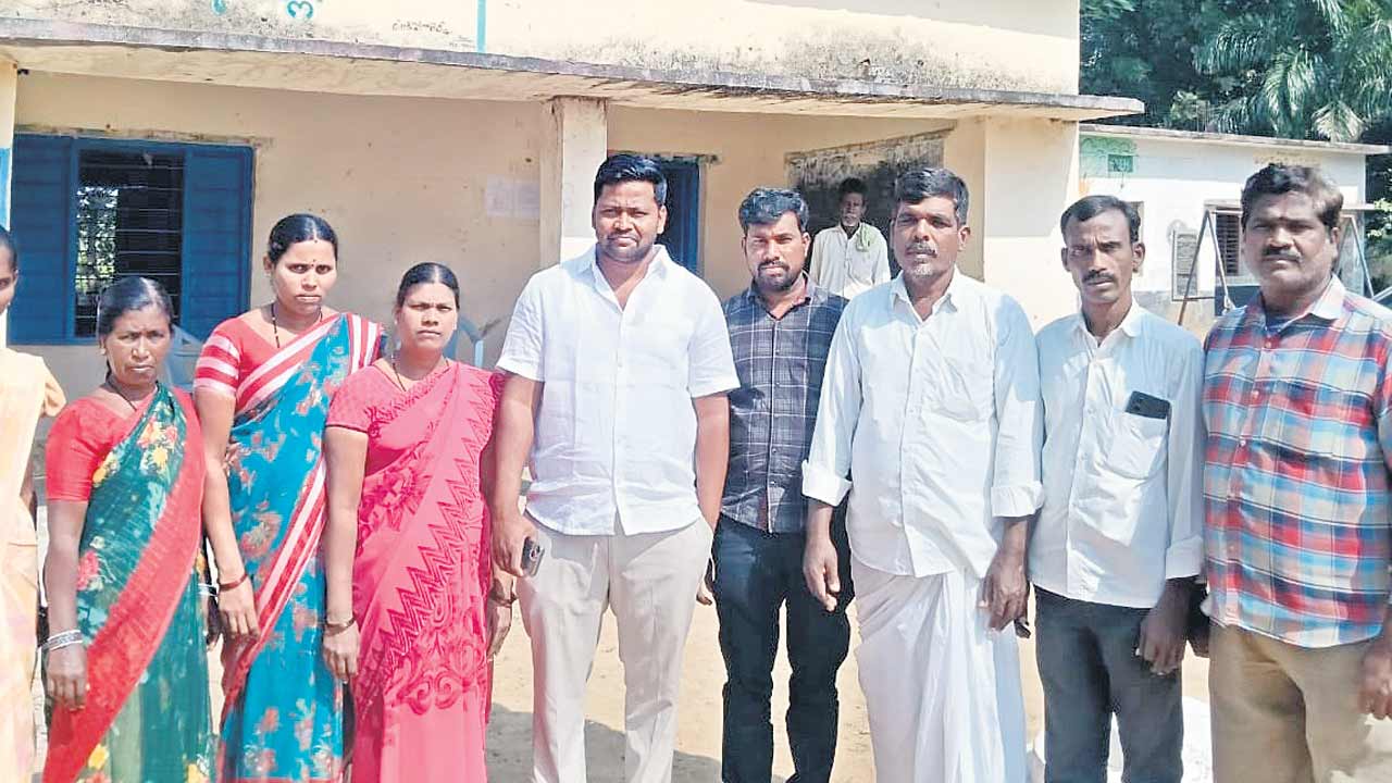 ఏకగ్రీవాల జోరు..