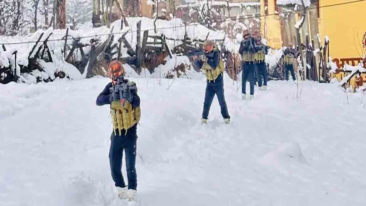 Pakistani terrorists | జమ్మూలో 30 మంది పాకిస్థాన్‌ ఉగ్రవాదులు.. అప్రమత్తమైన భద్రతాబలగాలు..!