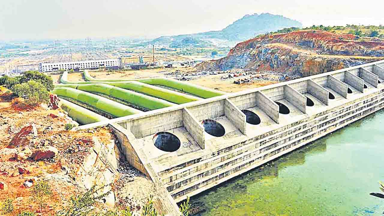 పాలమూరు -రంగారెడ్డిపై కాంగ్రెస్‌ వక్రీకరణ!