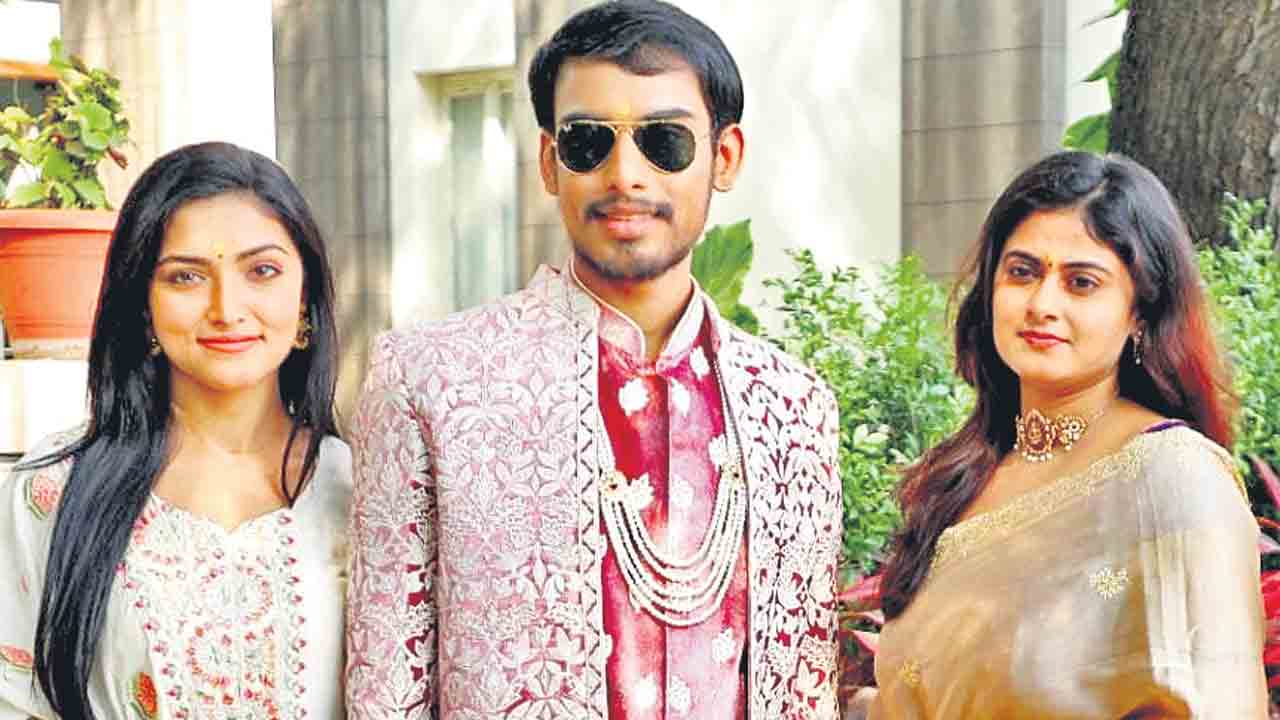 ముక్కోణపు ప్రేమాయణం