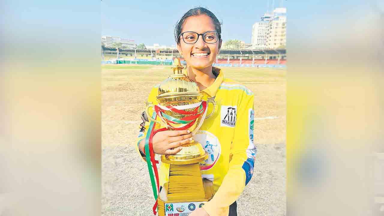 హైదరాబాద్‌ టీమ్‌లో కాటారం క్రికెటర్‌.. గ్రామీణ స్థాయి నుంచి రాష్ట్ర జట్టుకు