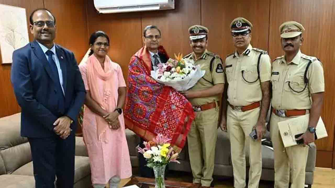 బ్యాంకులు సహకరిస్తేనే నేరాల నియంత్రణ!