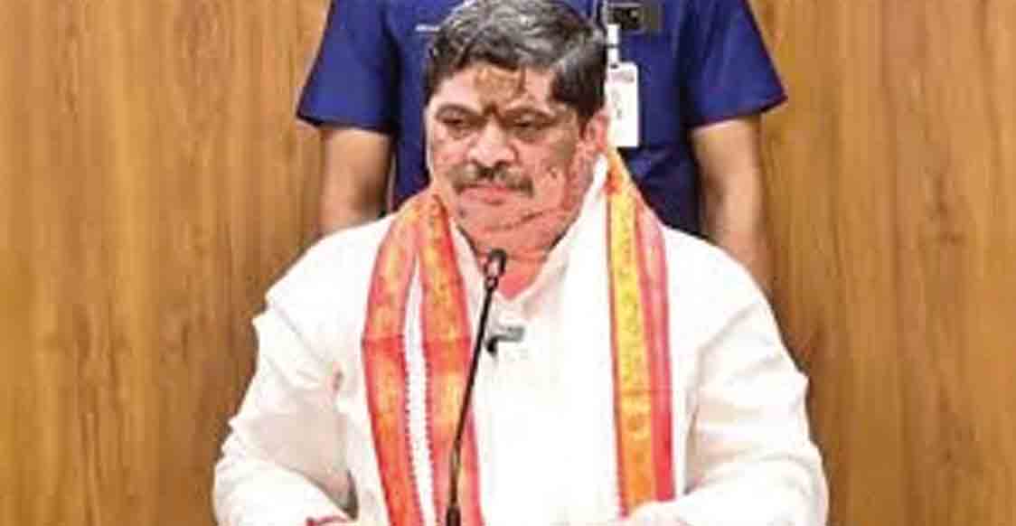 రోడ్‌సేఫ్టీ కమిటీలు సమావేశమవ్వాలి: పొన్నం