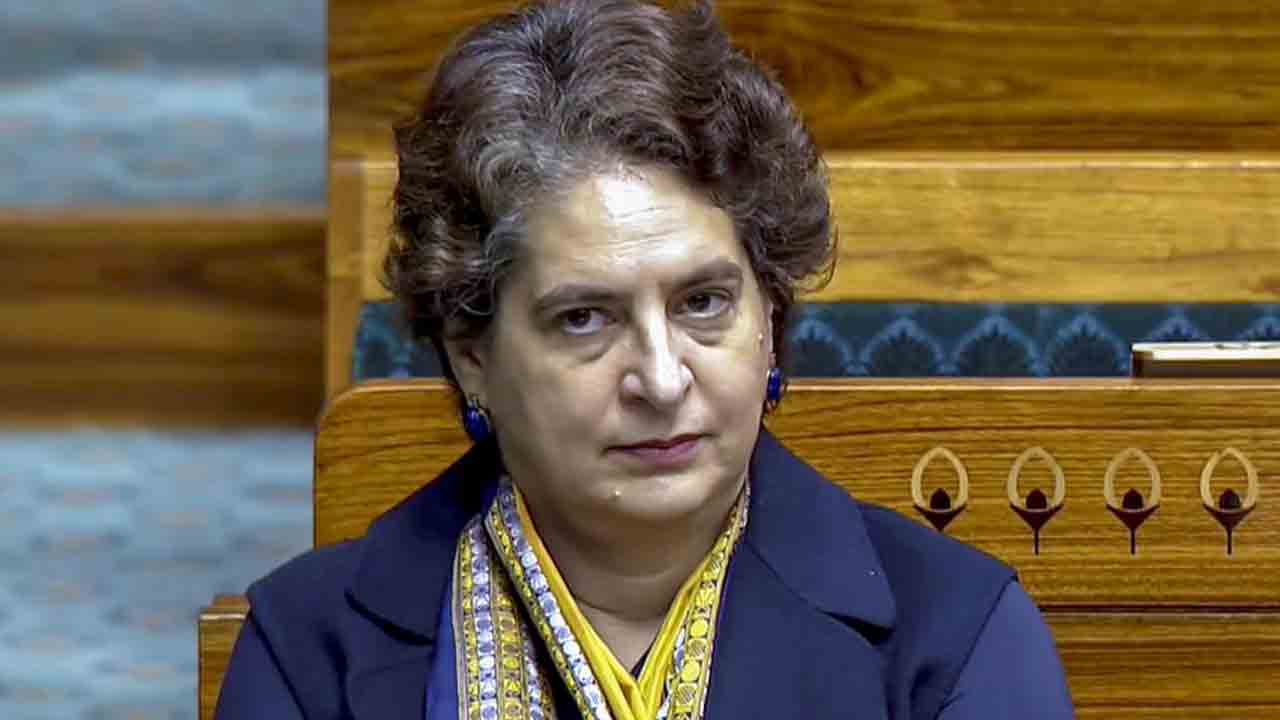 Priyanka Gandhi | పథకం పేరు మారిస్తే ప్రజలకు ఒరిగేదేంటి..? : ప్రియాంకాగాంధీ