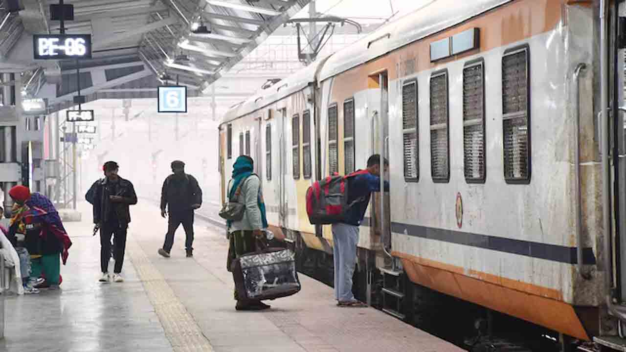 Indian Railways | ఇండిగో సంక్షోభం వేళ రైల్వే శాఖ కీలక నిర్ణయం