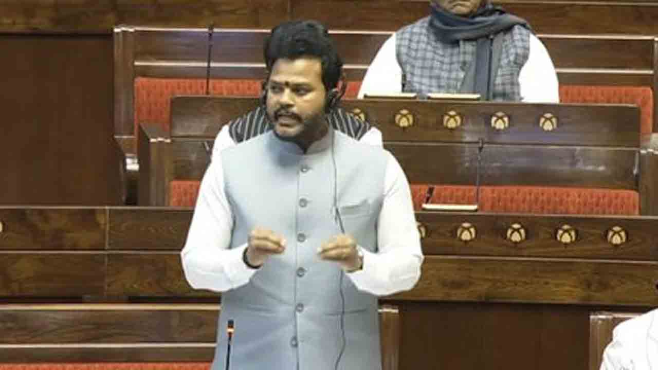 IndiGo | ఇండిగో అంతర్గత సమస్యలతోనే ఈ సంక్షోభం : కేంద్ర మంత్రి రామ్మోహన్‌ నాయుడు