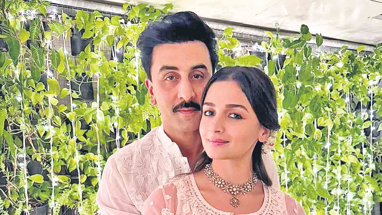 350 కోట్లతో విలాస భవనం