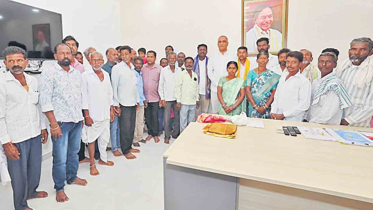 కలిసికట్టుగా అభివృద్ధి చేసుకోవాలి