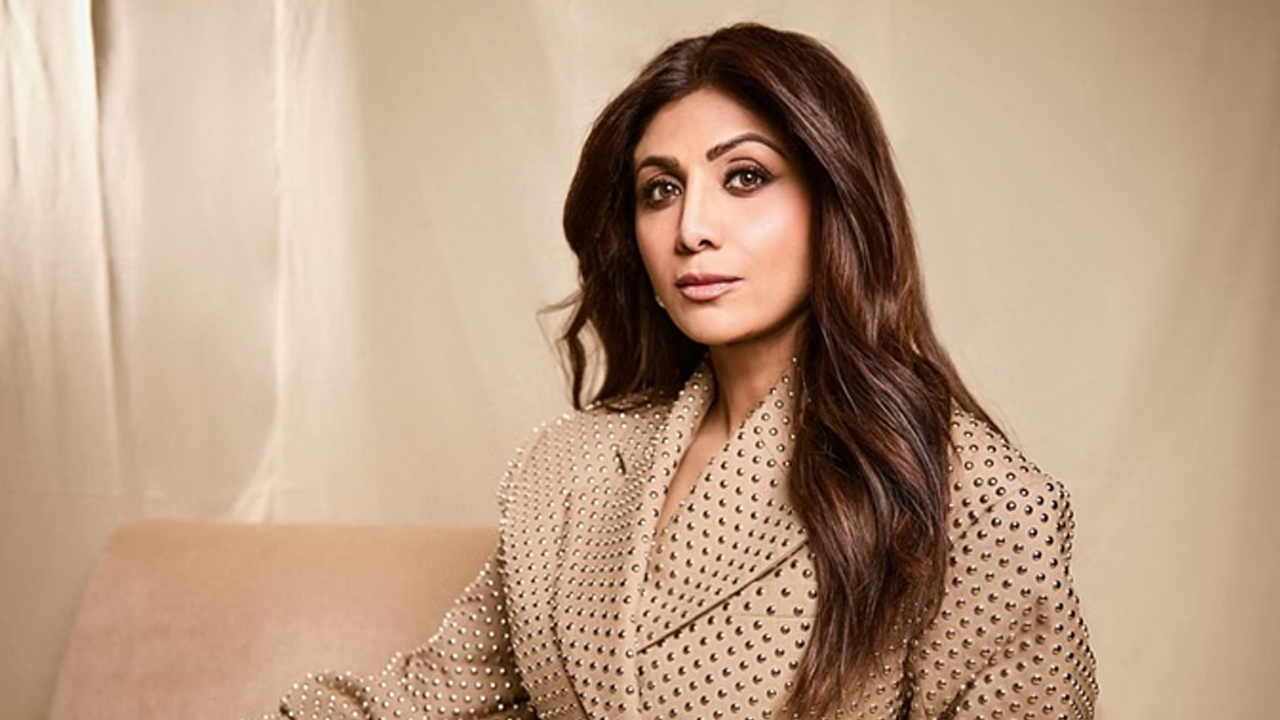 Shilpa Shetty | బాలీవుడ్‌ బ్యూటీ శిల్పా శెట్టిని వెంటాడుతున్న కష్టాలు.. ముంబయి రెస్టారెంట్‌లో ఐటీ సోదాలు..!