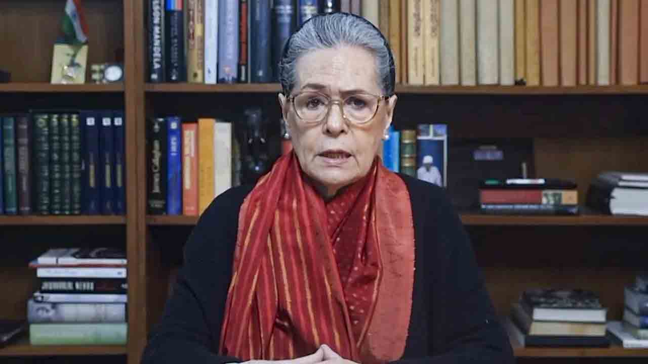 Sonia Gandhi | ఉపాధి హామీ పథకాన్ని మోదీ ప్రభుత్వం నీరుగారుస్తోంది : సోనియాగాంధీ