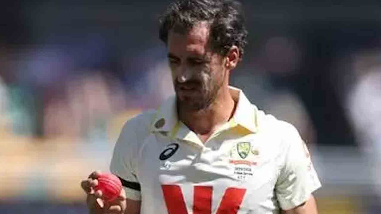 స్టార్క్‌ ఆల్‌రౌండ్‌ షో.. గెలుపు బాటలో ఆసీస్‌