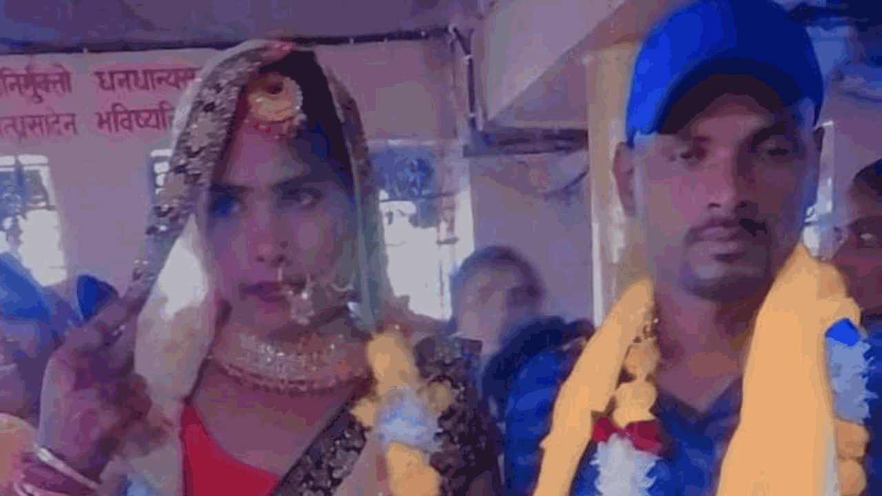 UP Man Kills Wife | రహస్యంగా మొబైల్‌ వాడుతోందని.. భార్యను హత్య చేసి.. దృశ్యం సినిమాను తలపించే సీన్‌