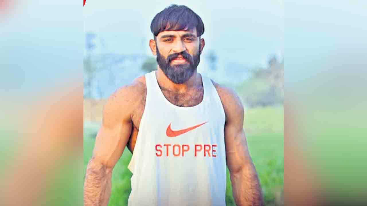 భారత్‌ తరఫున ఆడాడని.. పాక్‌ కబడ్డీ ఆటగాడిపై వేటు