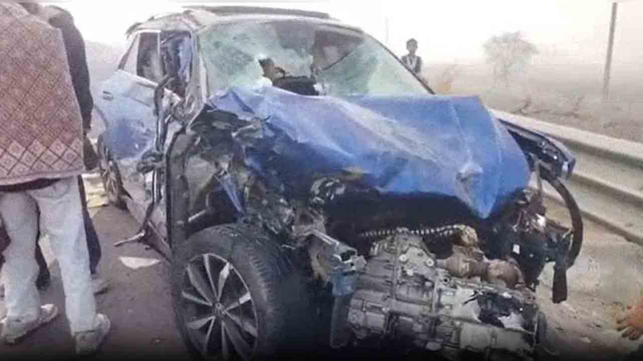 Dense Smog | పొగమంచు ఎఫెక్ట్‌.. ఢీ కొన్న 20 వాహనాలు.. నలుగురు మృతి