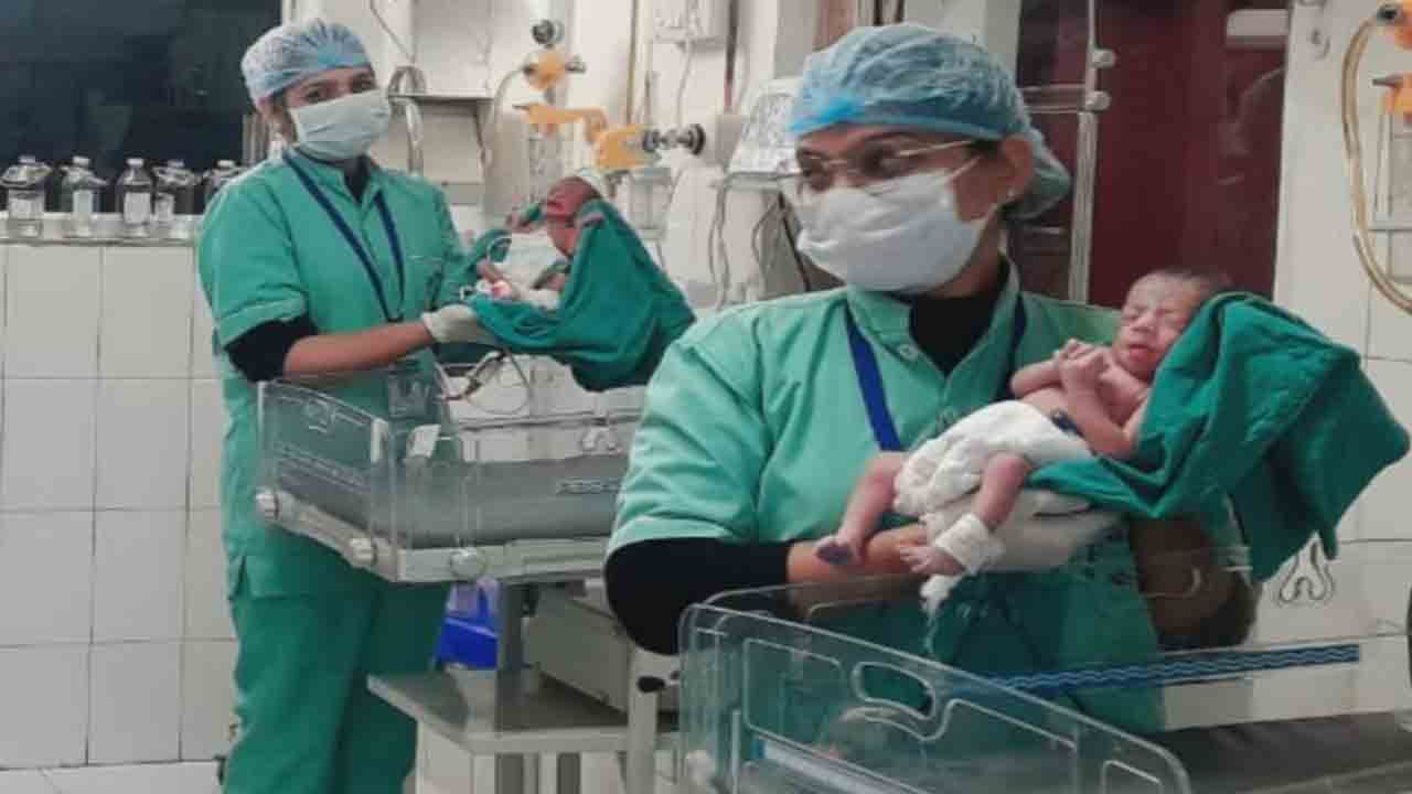 ఒకే కాన్పులో నలుగురు జననం