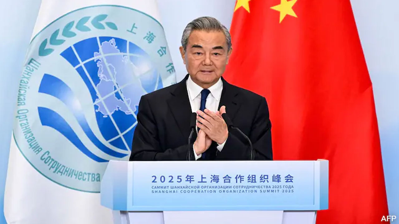 China: ఇండోపాక్ ఉద్రిక్త‌త‌ల‌పై మ‌ధ్య‌వ‌ర్తిత్వం వ‌హించాం.. ట్రంప్ త‌ర‌హాలో చైనా మంత్రి ప్ర‌క‌ట‌న