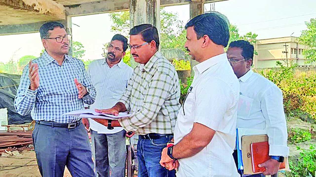 మేడారం భక్తులకు మెరుగైన రవాణా సౌకర్యం