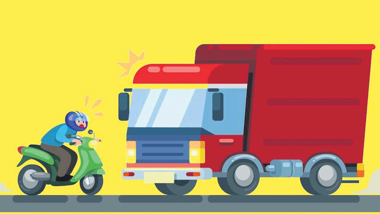 హిట్‌ అండ్‌ రన్‌.. బీటెక్‌ విద్యార్థి మృతి