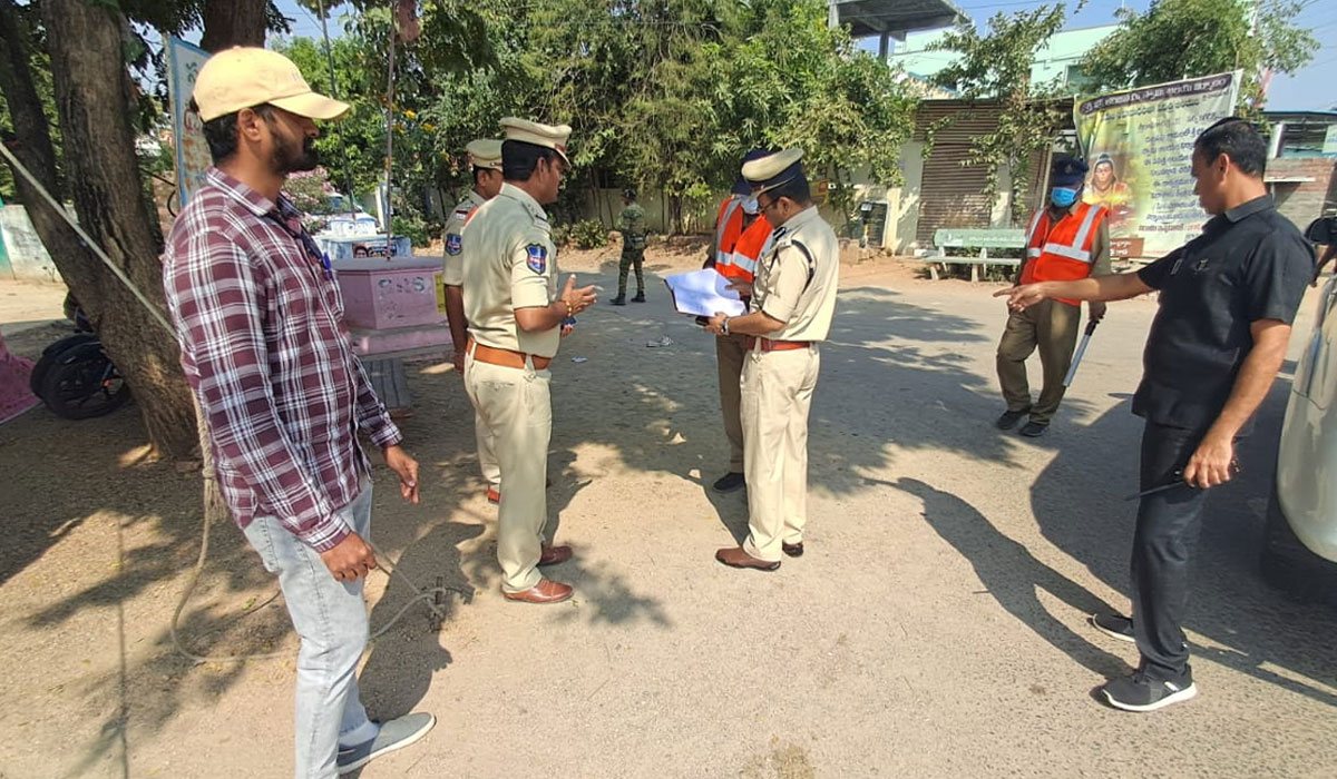 Amber Kishore Jha | ప్రతీ వాహనాన్ని క్షుణంగా తనిఖీ చేయాలి.. పోలీస్ కమిషనర్ అంబర్ కిషోర్ ఝా