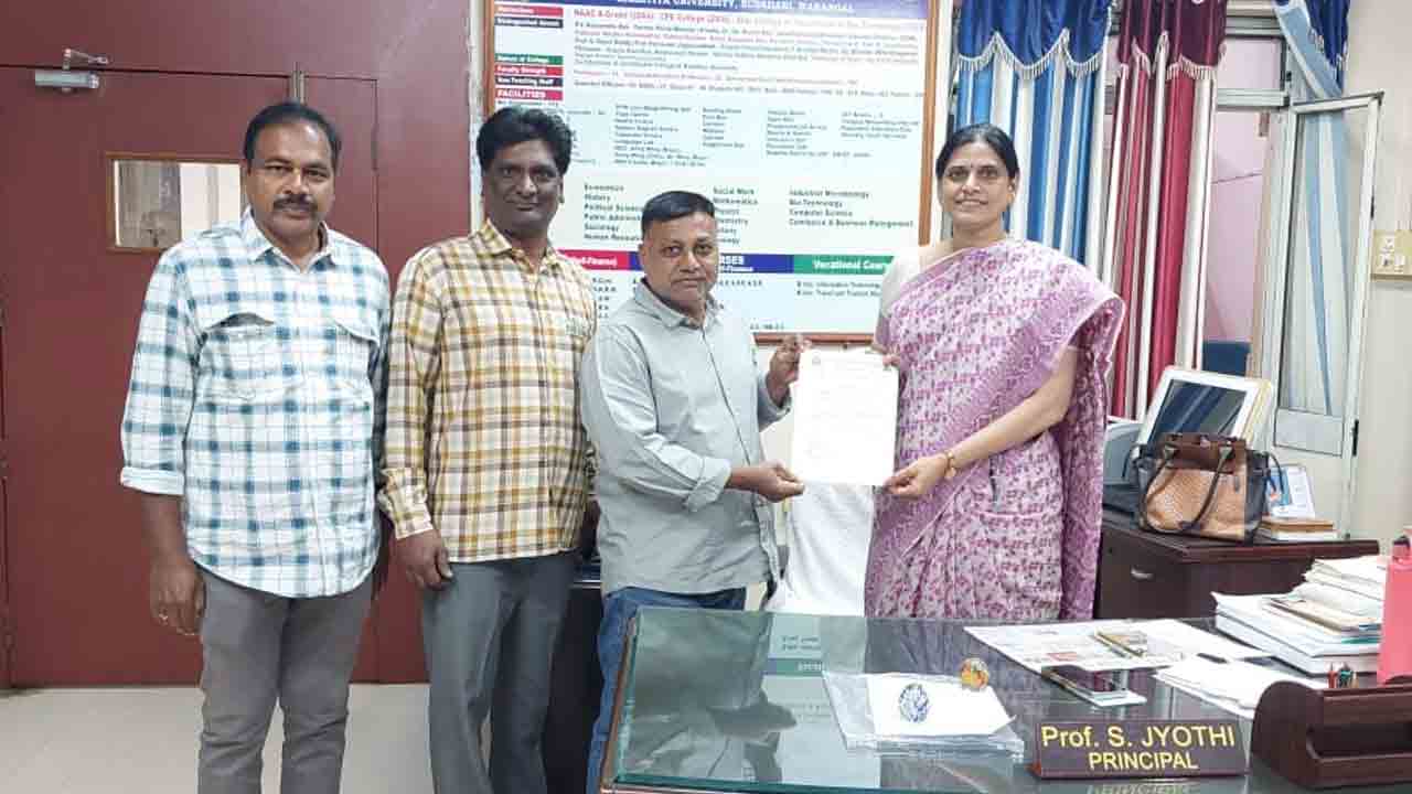 Hanumakonda | ఆర్ట్స్​‍ కాలేజీ పీఆర్వోగా ఆదిరెడ్డి నియామకం