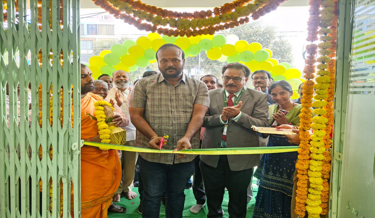 Karur Vysya Bank | కరూర్ వైశ్యా బ్యాంక్ నూతన కార్యాలయాన్ని ప్రారంభించిన రైస్ మిల్ అసోసియేషన్ ప్రెసిడెంట్