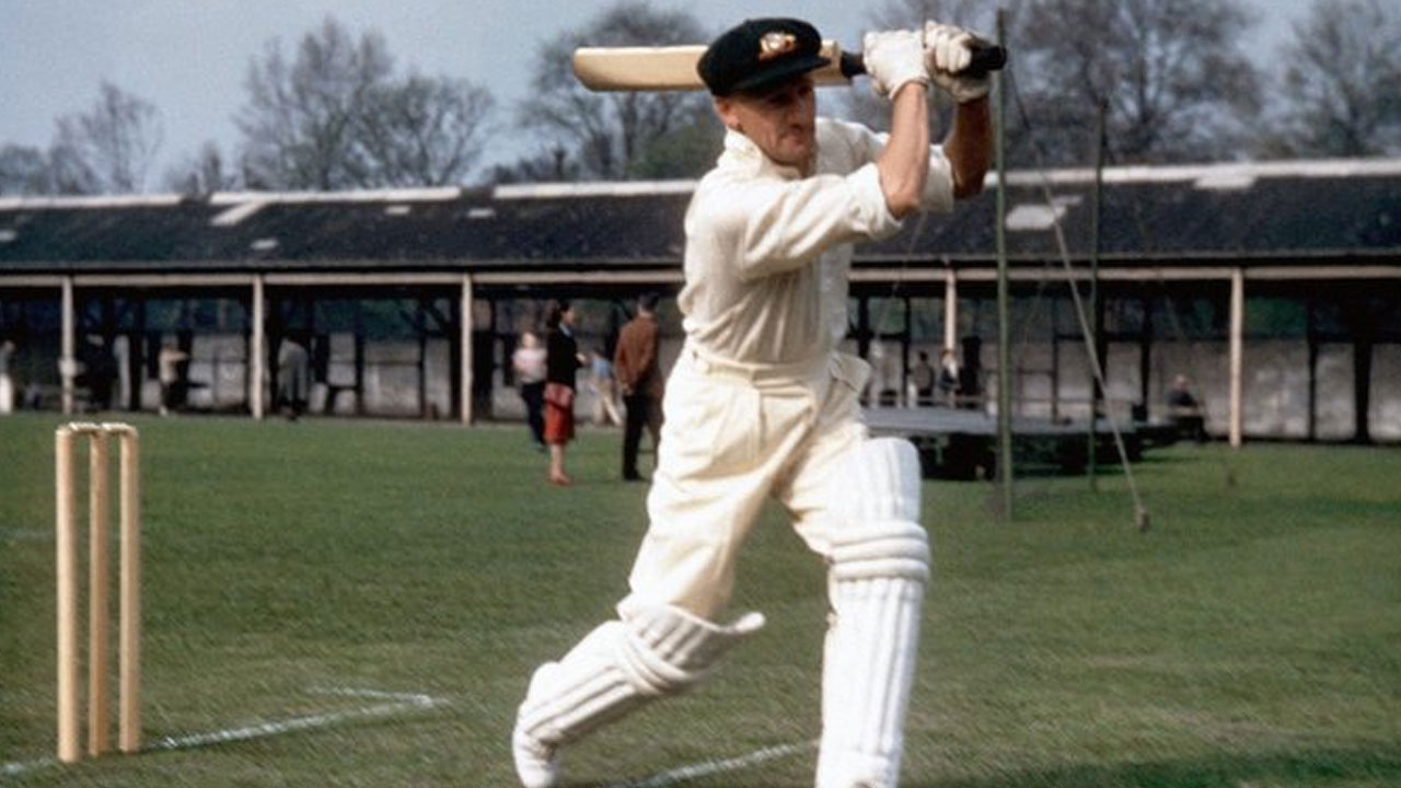 Sir Donald Bradman: ఇండియాతో సిరీస్‌లో ధరించాడు.. వేలానికి బ్రాడ్‌మాన్ బ్యాగీగ్రీన్ క్యాప్