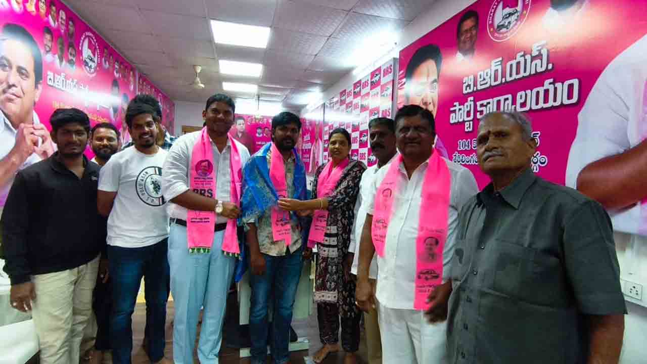 Kondapur | యువత బీఆర్ఎస్‌ పార్టీలో చేరాలి : నవతారెడ్డి