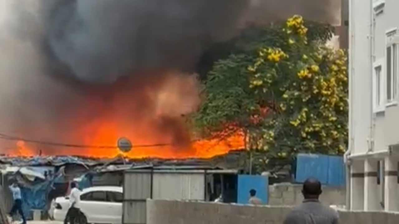 Hyderabad | చందానగర్ లో అగ్ని ప్రమాదం… కాలిబూడిదైన 30 గుడిసెలు