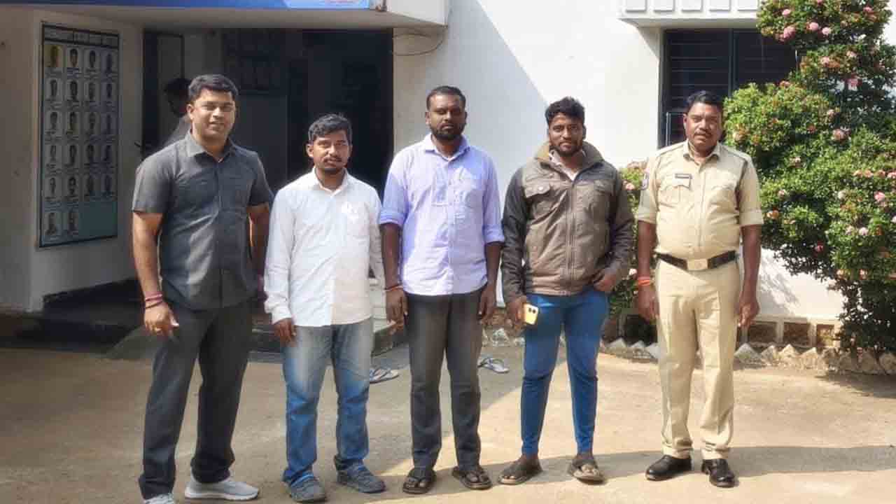 BRSV leaders | నర్సంపేటలో బీఆర్‌ఎస్‌వీ నాయకుల ముందస్తు అరెస్టులు