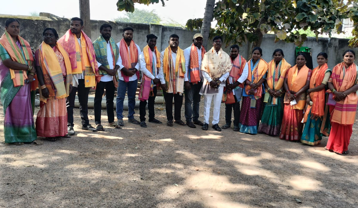 Chigurumamidi చిగురుమామిడి మండలంలో సర్పంచుల ప్రమాణ స్వీకారం.. బాధ్యతల స్వీకరణ