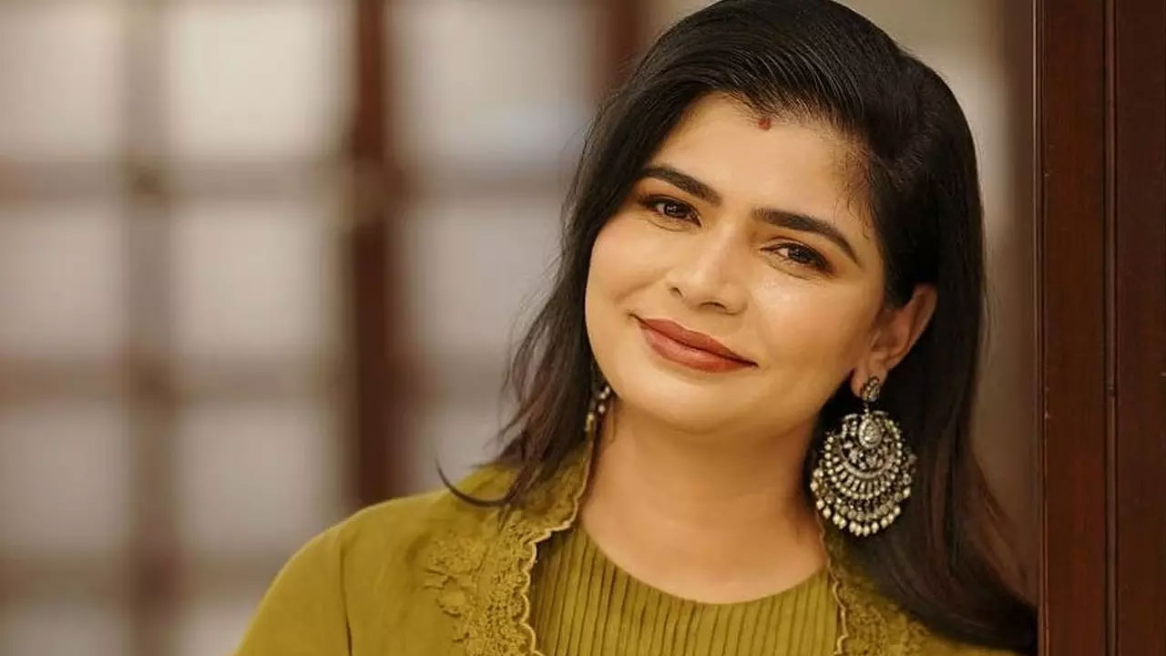 Chinmayi | హ‌ద్దులు దాటిన అభిమానులు.. వీళ్లు మ‌గాళ్లు కాదు, జంతువులంటూ చిన్మ‌యి ఫైర్