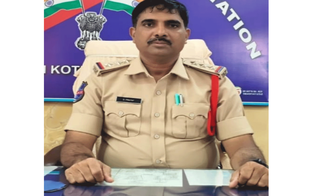 Ramavaram : ప్రతి ఒక్కరు శాంతియుతంగా ప్రచారం కొనసాగించాలి : కొత్తగూడెం టూ టౌన్ సీఐ ప్ర‌తాప్‌